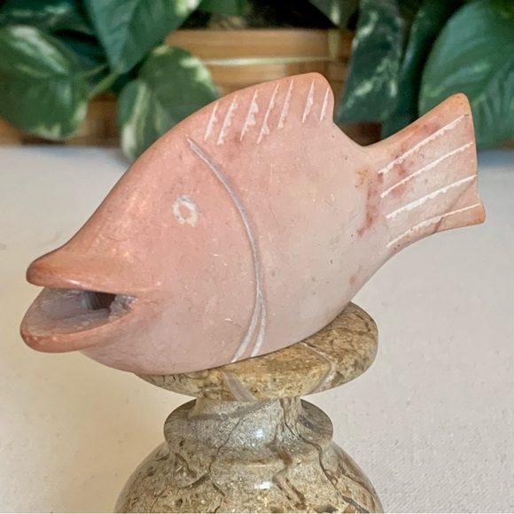 Kisii Soapstone Carved FISH Figurine Stone Big Mouth Bass Carving Animal Figure - Picture 5 of 16